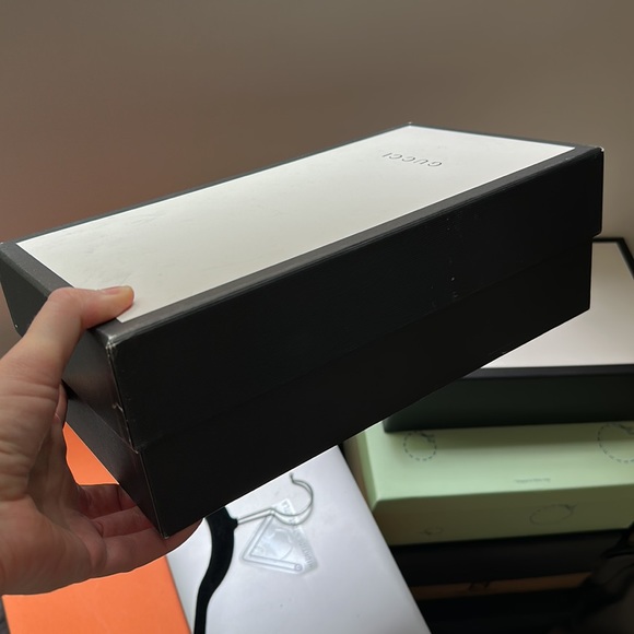 Box only. No shoes. - Picture 5 of 10